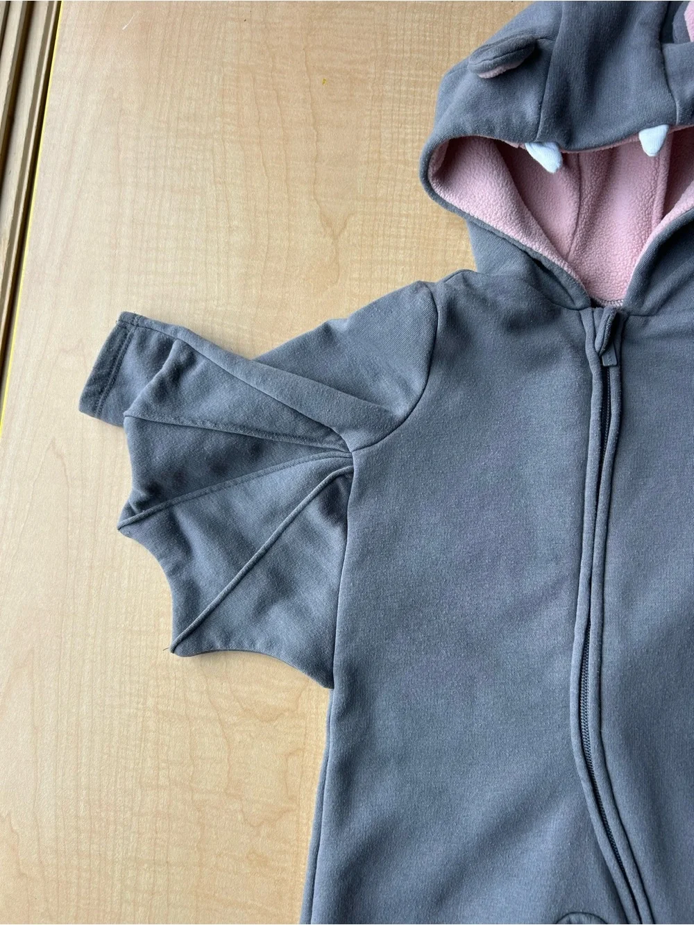 Toddler Bat Halloween Costume 12-18M Adorable Gray Old Navy